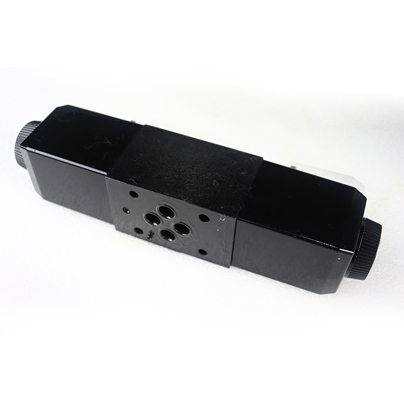 Válvula hidráulica DG4V-3-6C